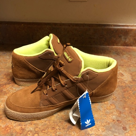 Adidas - Picture 3 of 8